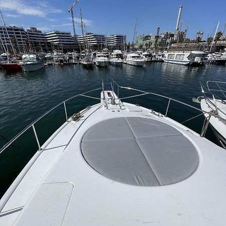 Hotel Yacht Sotavento Сант Адриа де Бесос Екстериор снимка