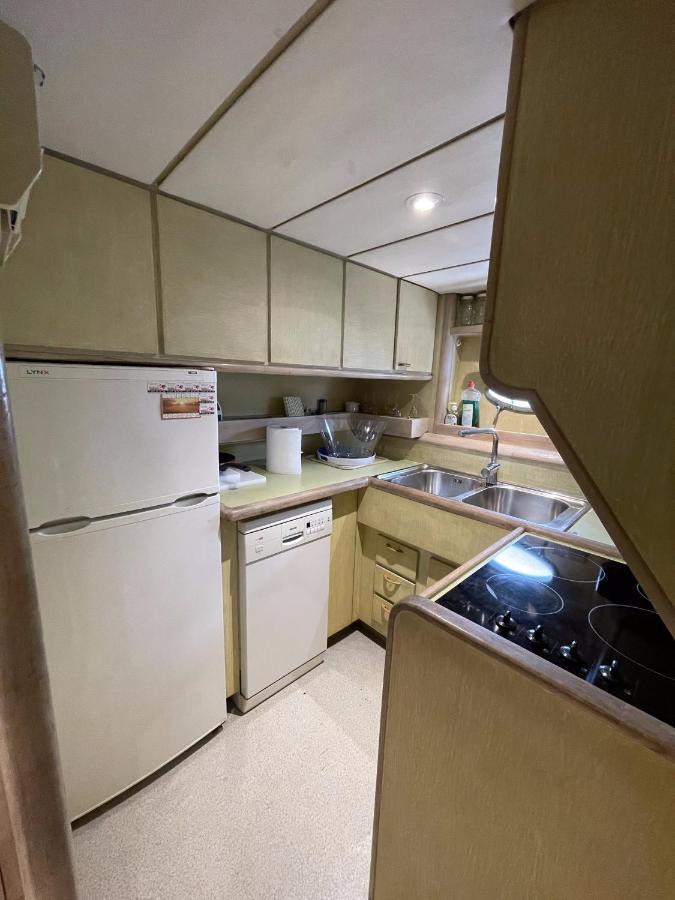 Hotel Yacht Sotavento Сант Адриа де Бесос Екстериор снимка